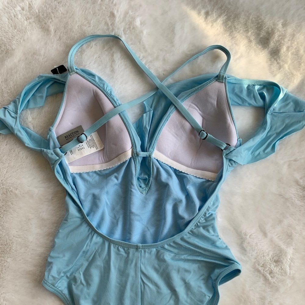 Kenneth Cole Off Shoulder Ruffle One Piece NEW - Picture 6 of 9